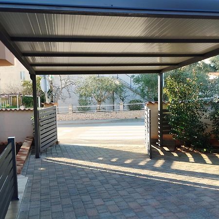 Apartmani Monte Pola Esterno foto