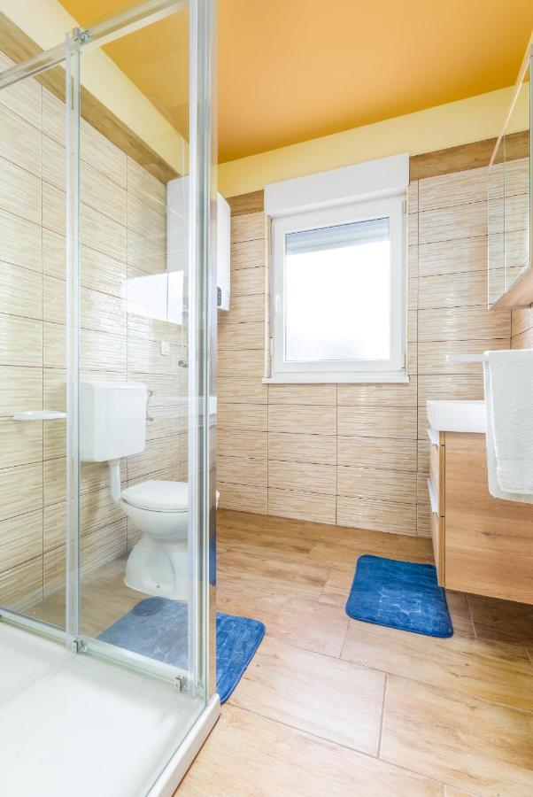 Apartmani Monte Pola Esterno foto